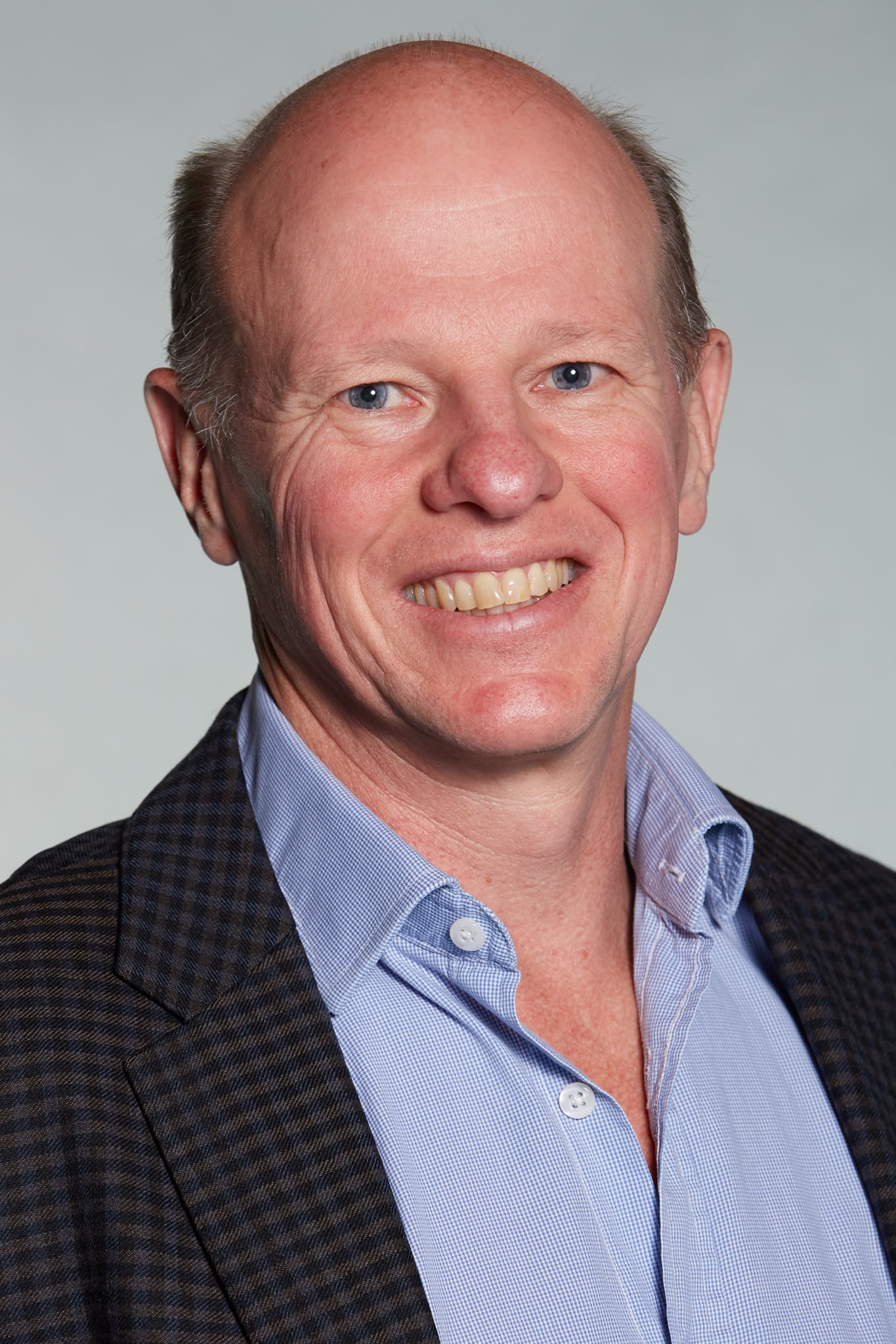 Mr Mark Wevill, Consultant Cataract and Refractive Surgeon